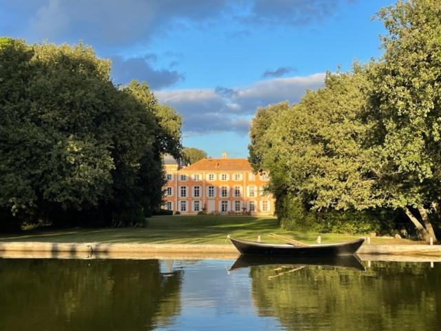 Chateau De Roquelune Pezenas Bagian luar foto