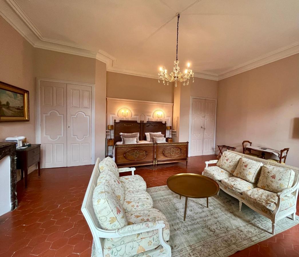 Chateau De Roquelune Pezenas Bagian luar foto