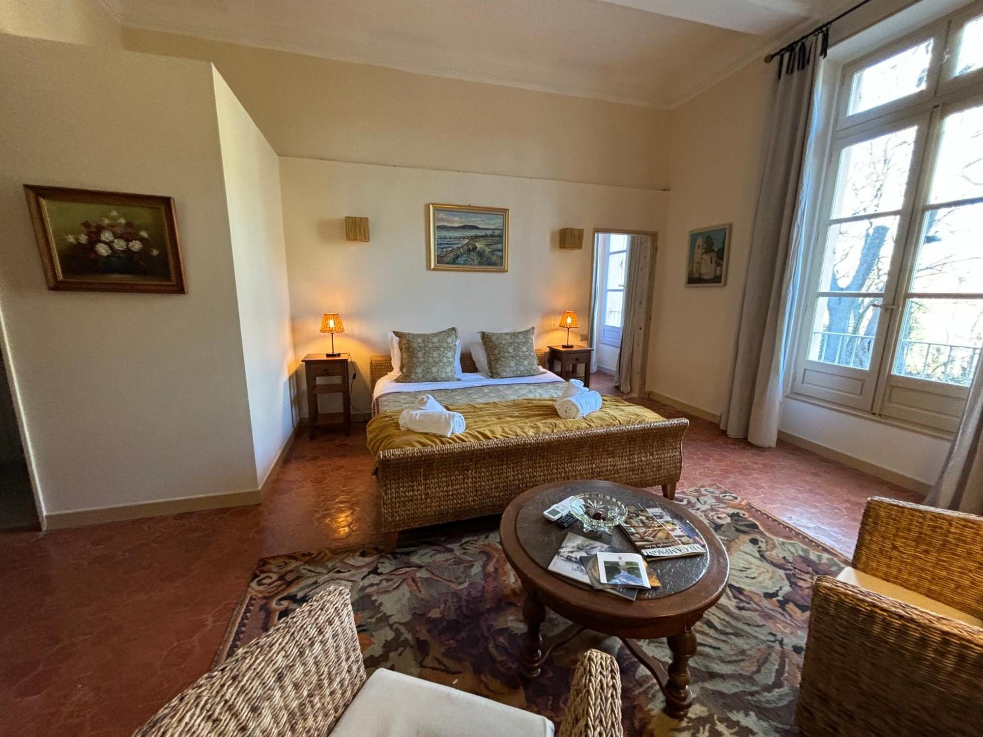 Chateau De Roquelune Pezenas Bagian luar foto