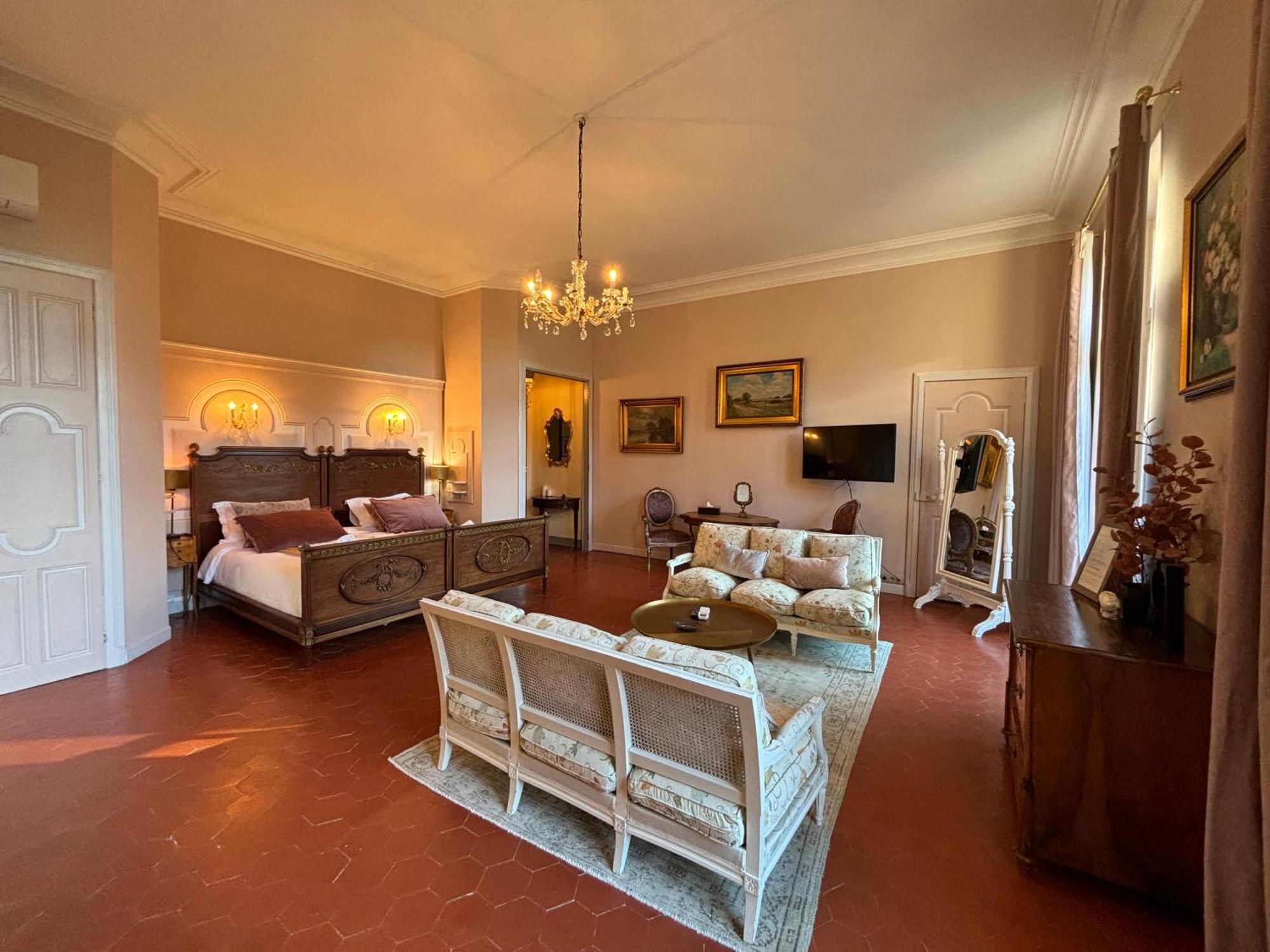 Chateau De Roquelune Pezenas Bagian luar foto